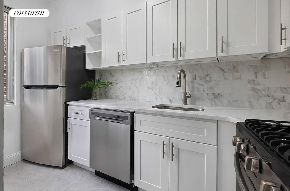 Photo for The Vantage - 308 East 38th Street Condominium in Murray Hill, Manhattan