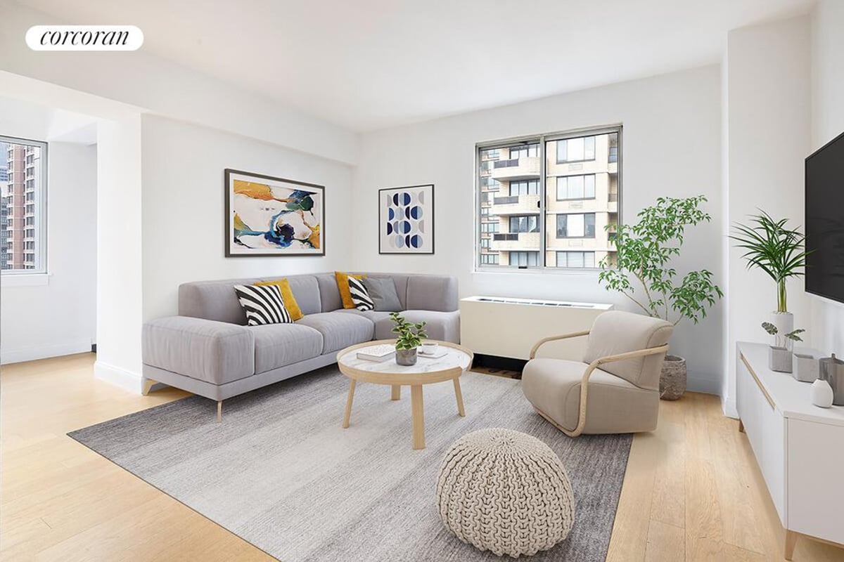 Photo for The Vantage - 308 East 38th Street Condominium in Murray Hill, Manhattan