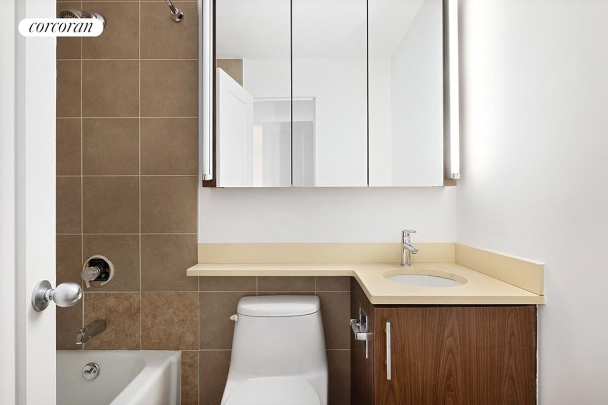 Photo for The Corinthian - 330 East 38th Street Condominium in Murray Hill, Manhattan