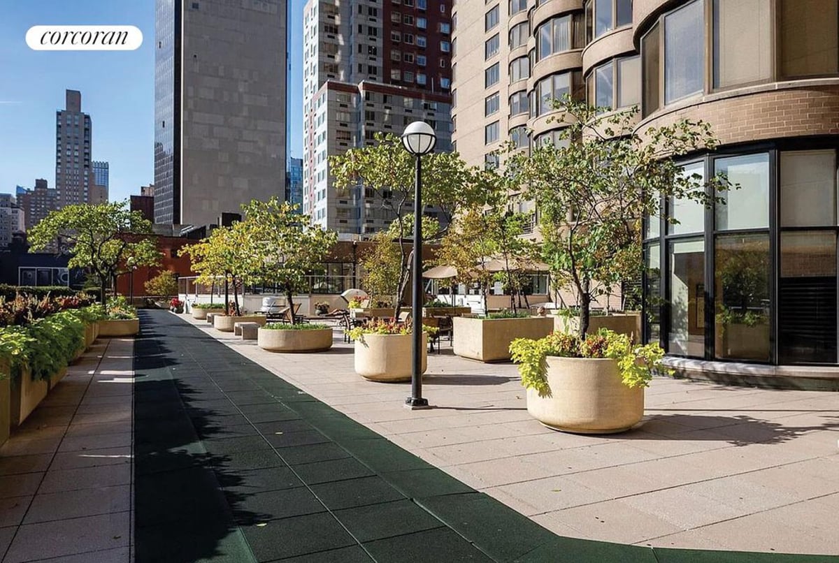 Photo for The Corinthian - 330 East 38th Street Condominium in Murray Hill, Manhattan