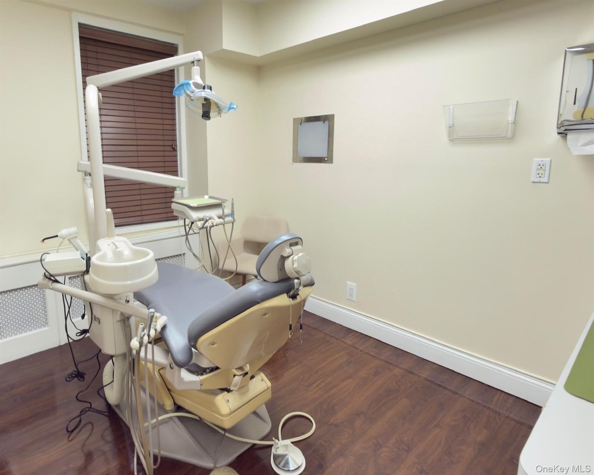 Photo for The Devon Condominium - 333 East 34th Street Condominium in Murray Hill, Manhattan