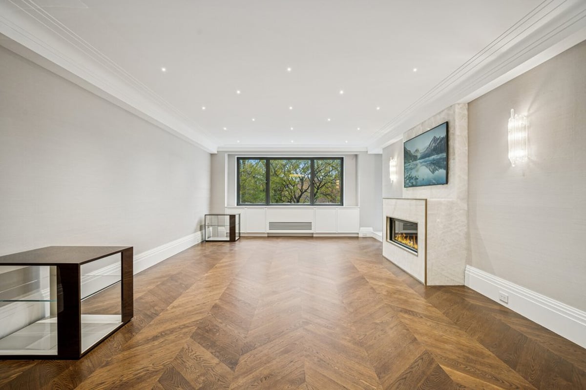 Photo for 923 5 AVENUE - 923 5th Avenue Condominium in Upper East Side, Manhattan