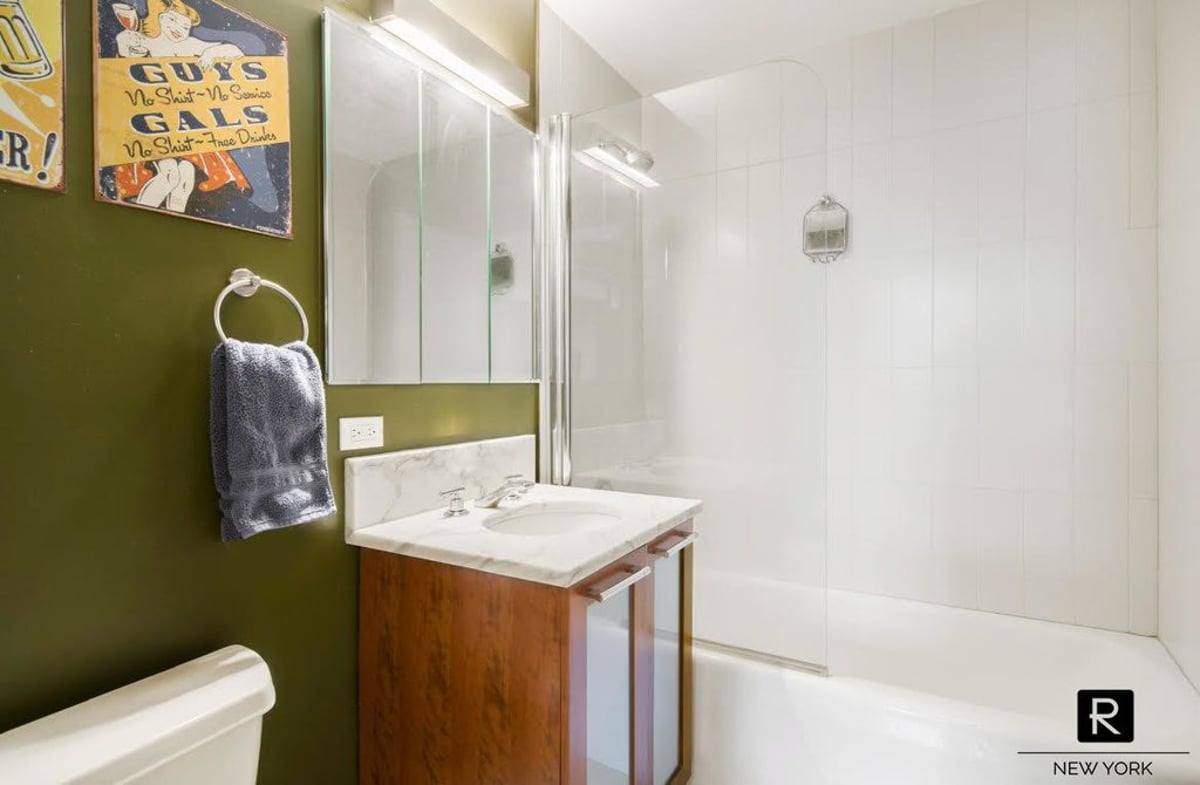 Photo for Crossing 23rd - 121 East 23rd Street Condominium in Gramercy Park, Manhattan