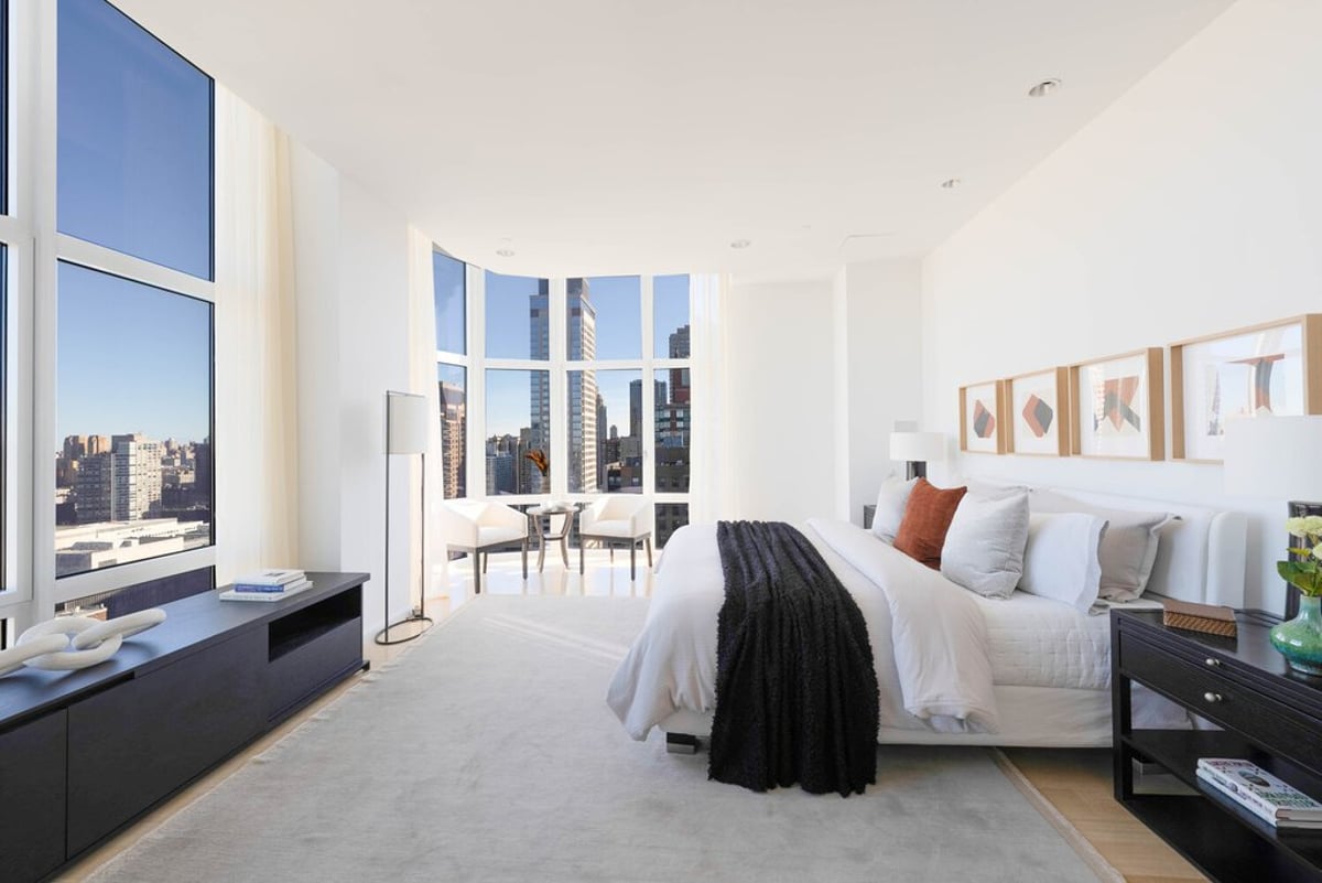 Photo for Element - 555 West 59th Street Condominium in Midtown West, Manhattan
