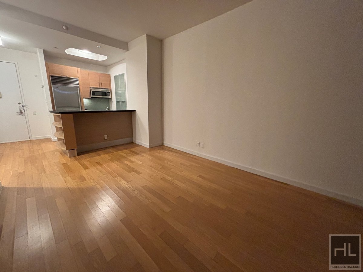 Photo for 325 Fifth Avenue - 325 Fifth Avenue Condominium in Murray Hill, Manhattan