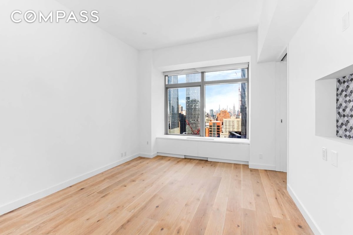 Photo for W Downtown Hotel & Residences - 123 Washington Street Condominium in Financial District, Manhattan