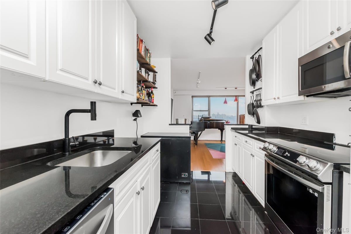 Photo for 2500 Johnson Avenue - 2500 Johnson Avenue Cooperative in West Bronx, Bronx