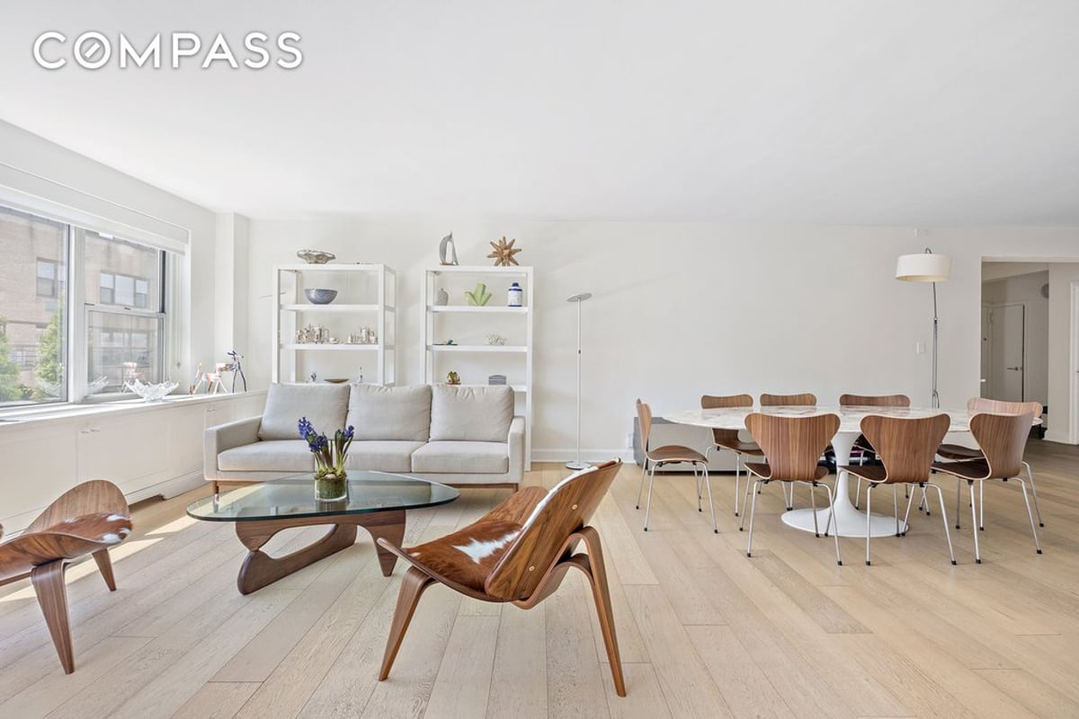 Photo for 1025 5th Avenue - 1025 Fifth Avenue Cooperative in Upper East Side, Manhattan