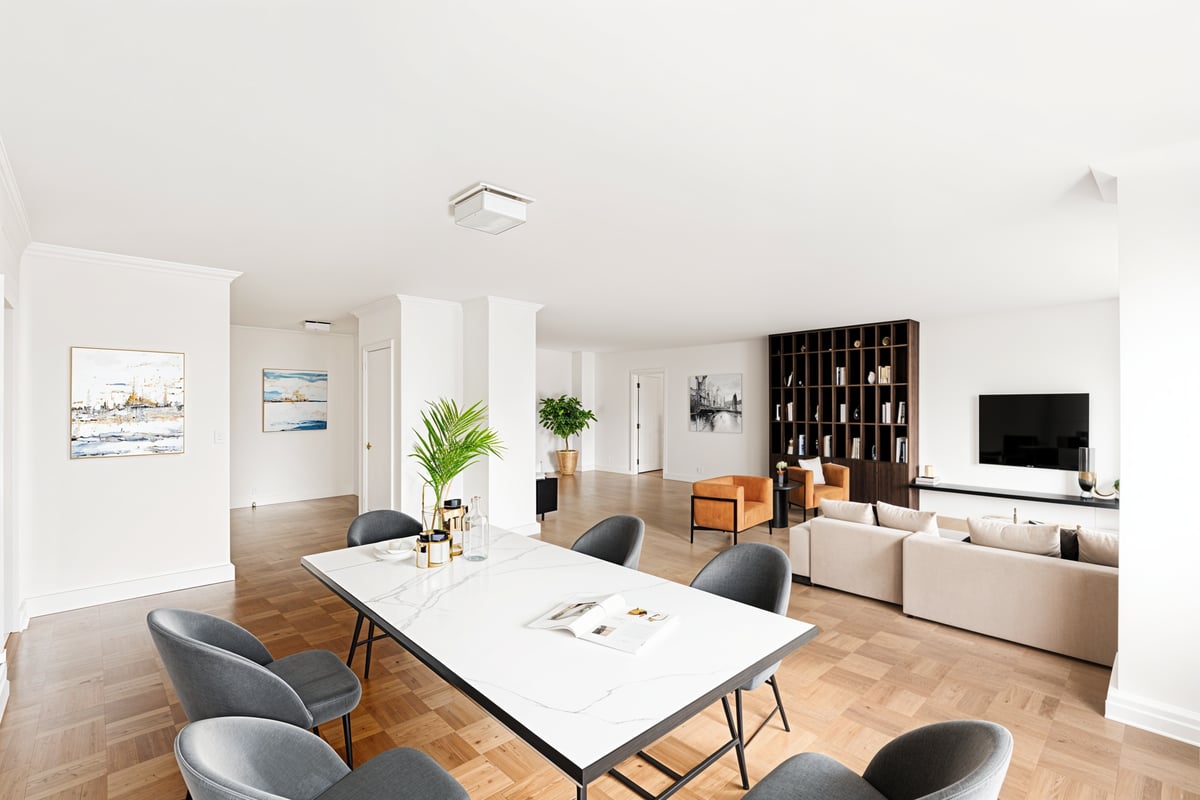 Photo for 215 East 68th - 215 East 68th Street Rental Building in Lenox Hill, Manhattan