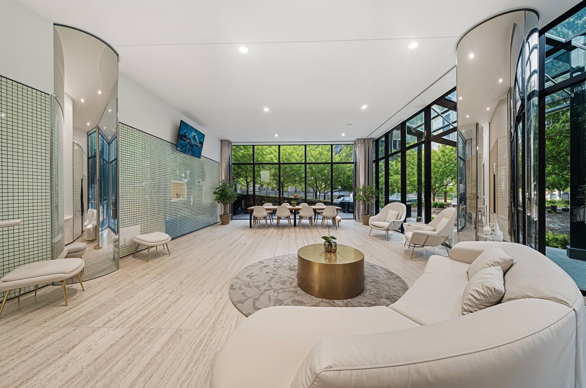 Photo for 1 Sutton Place North - 420 East 60th Street Rental Building in Lenox Hill, Manhattan