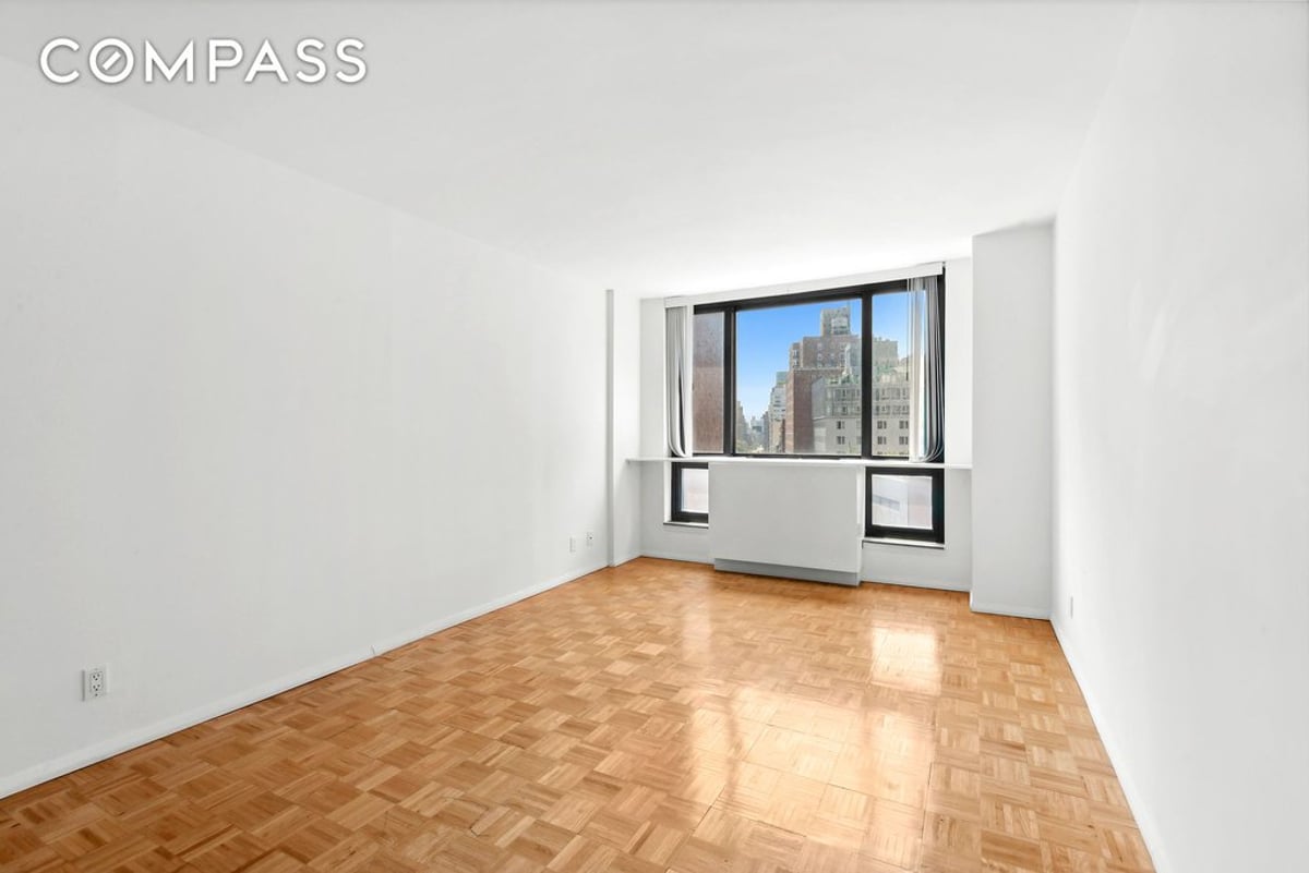 Photo for Zeckendorf Towers - 1 Irving Place Condominium in Union Square, Manhattan