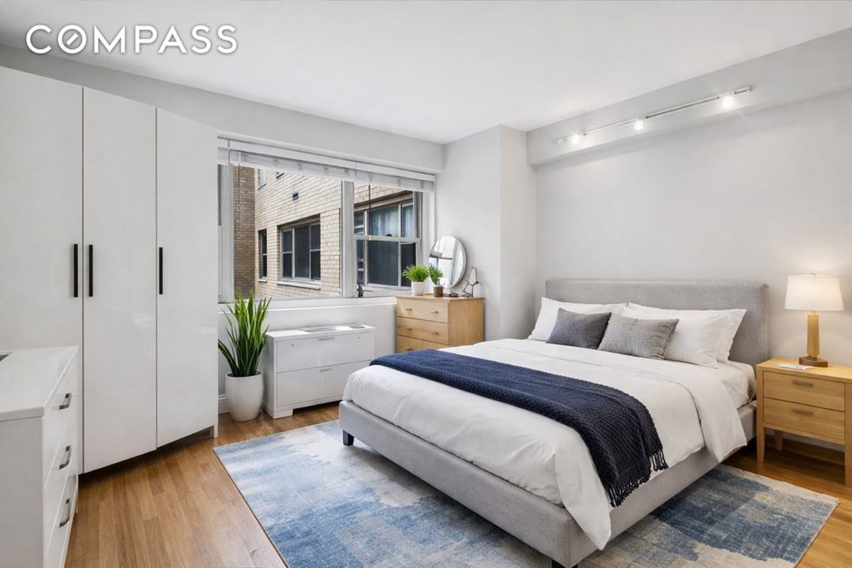 Photo for The Sutton East - 345 East 56th Street Condominium in Midtown East, Manhattan