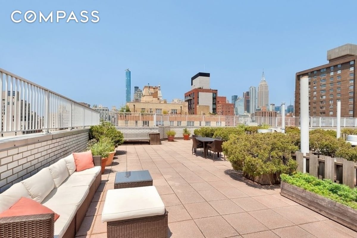 Photo for Gramercy East - 301 East 22nd Street Cooperative in Gramercy Park, Manhattan