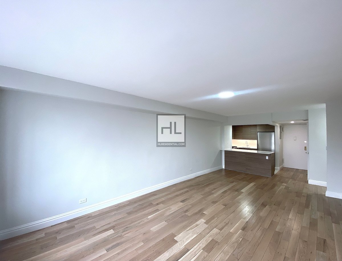 Photo for Stonehenge 65 - 1199 1St Avenue Rental Building in , Manhattan