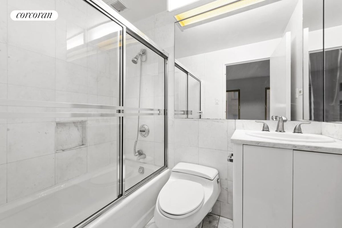 Photo for Trump Parc - 106 Central Park South Condominium in Midtown, Manhattan