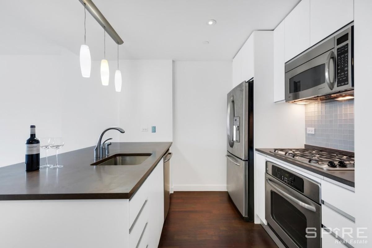 Photo for Oro - 306 Gold Street Condominium in Downtown Brooklyn, Brooklyn