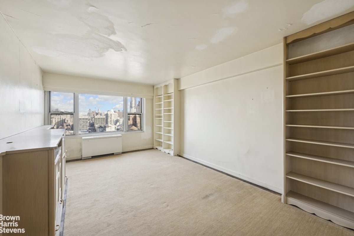 Photo for Plaza Tower - 118 East 60th Street Cooperative in Midtown, Manhattan