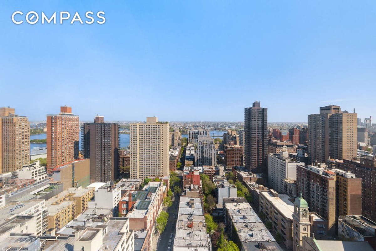 Photo for Leighton House - 360 East 88th Street Condominium in Upper East Side, Manhattan