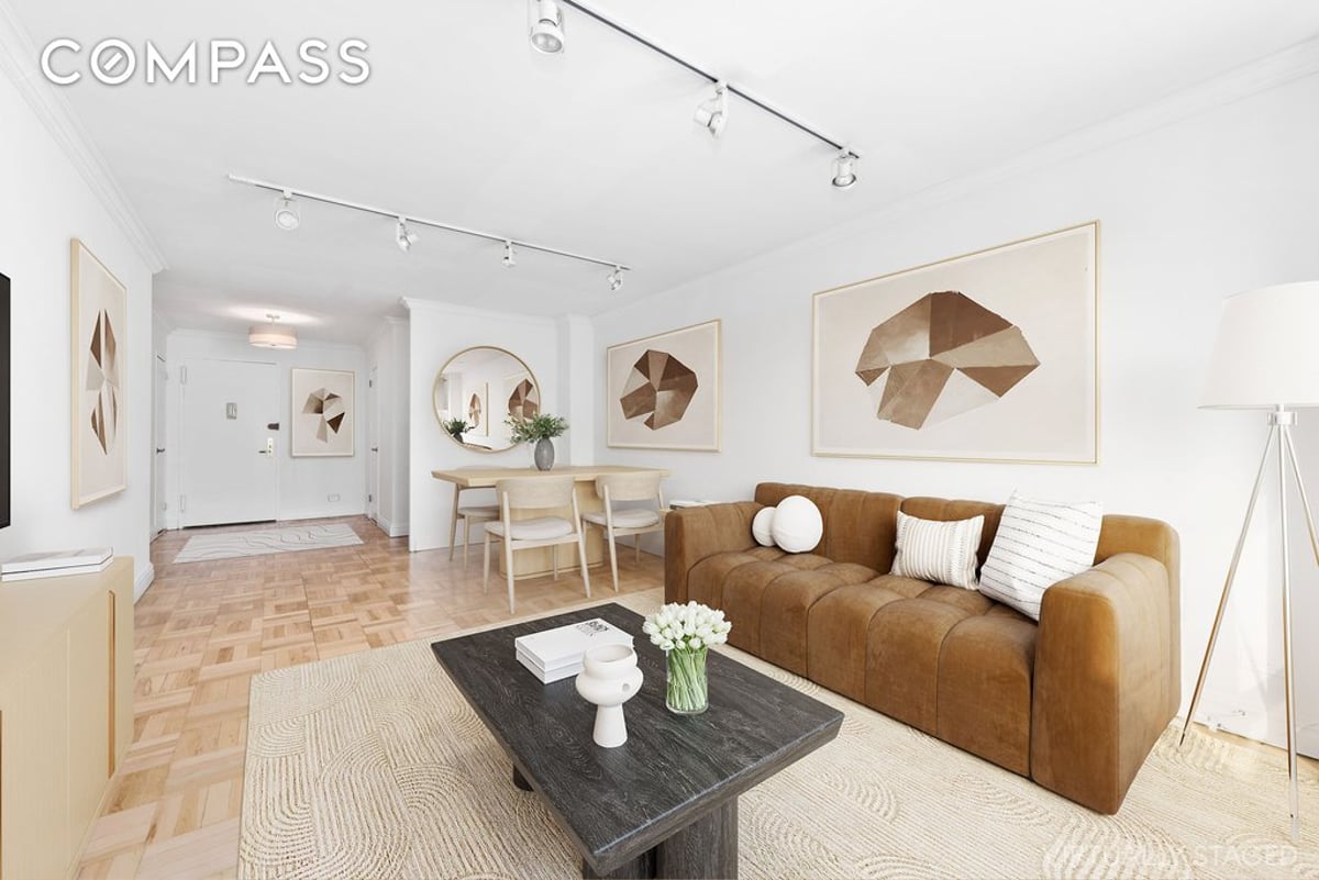 Photo for Victoria House - 200 East 27th Street Cooperative in Murray Hill, Manhattan