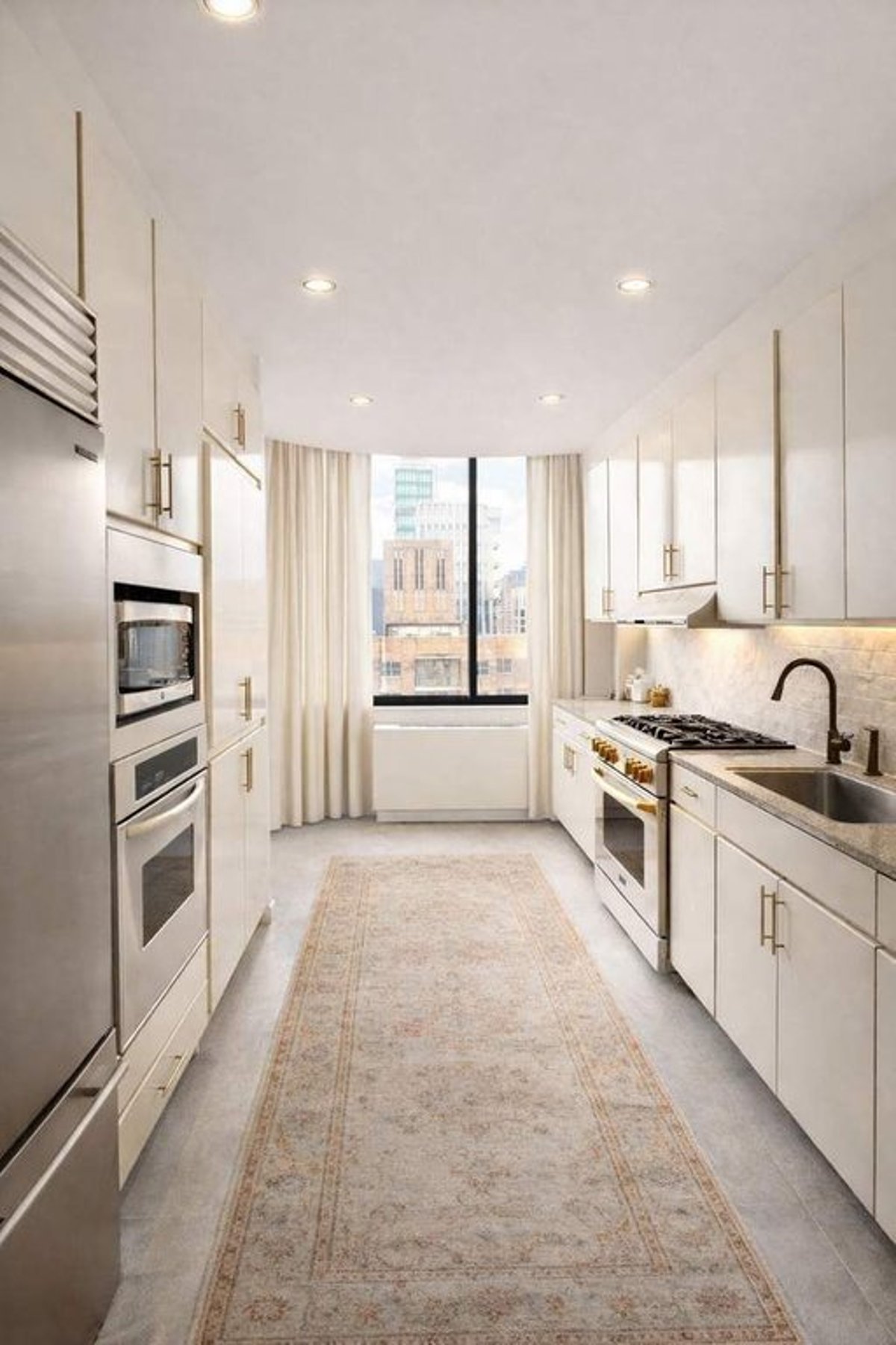 Photo for Bristol Plaza - 200 East 65th Street Condominium in Upper East Side, Manhattan