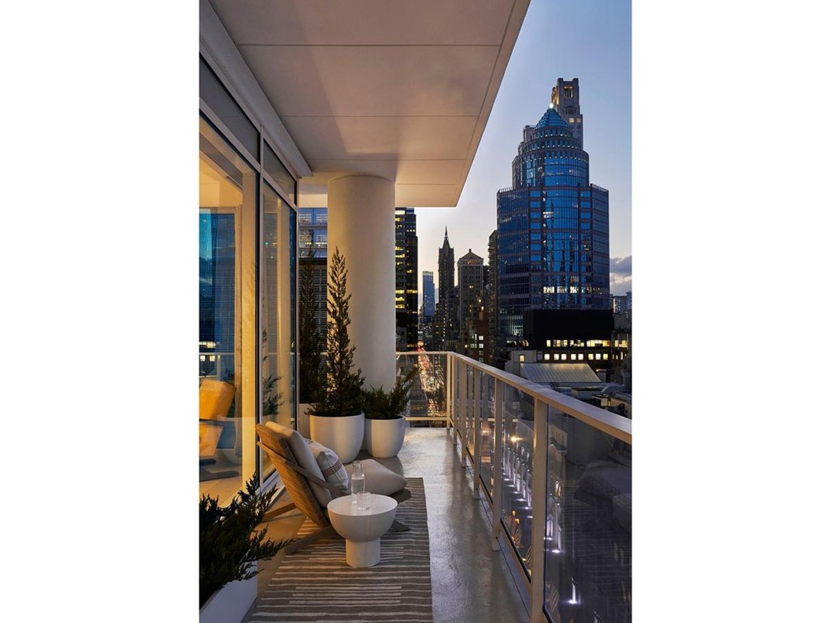 Photo for 200 East 59th Street - 200 East 59th Street Condominium in Midtown East, Manhattan