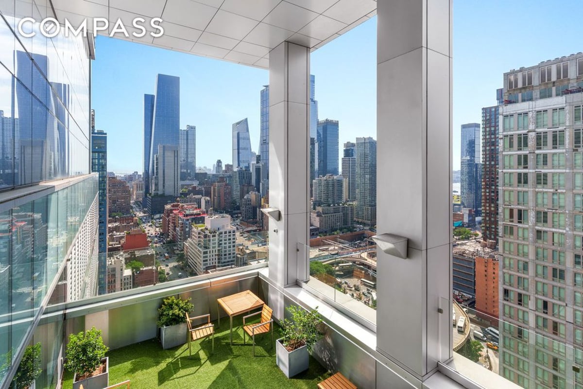 Photo for The Orion Condominium - 350 West 42nd Street Condominium in Midtown West, Manhattan