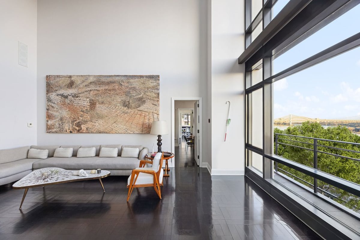 Photo for 170 East End Avenue - 170 East End Avenue Condominium in Upper East Side, Manhattan