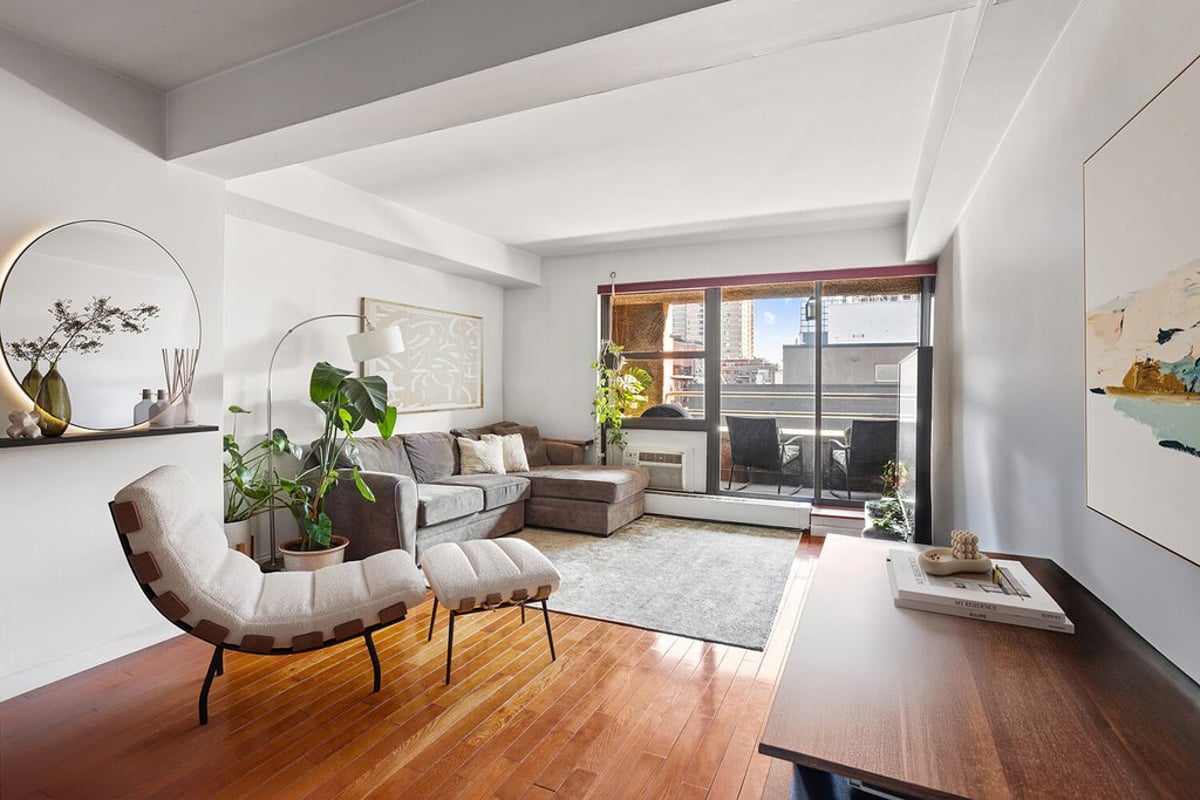 Photo for Beekman Condominium - 350 East 62nd Street Condominium in Upper East Side, Manhattan