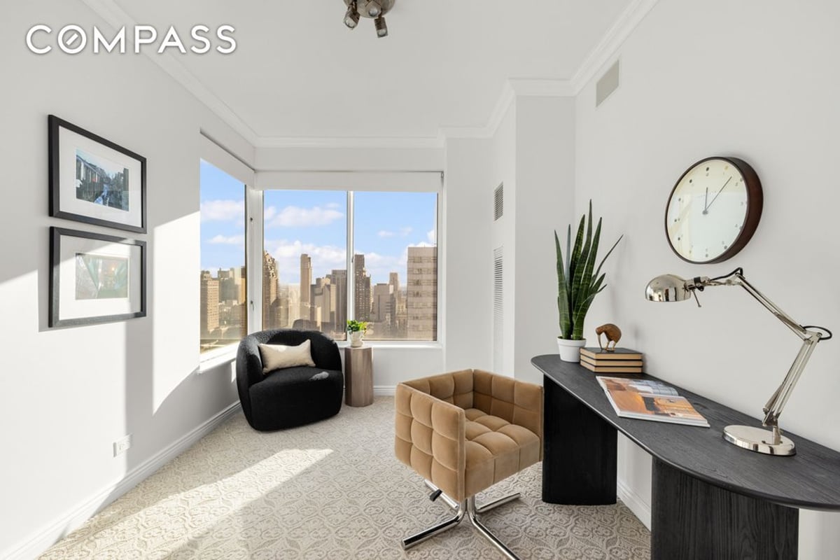 Photo for 200 East 69th Street - 200 East 69th Street Condominium in Upper East Side, Manhattan