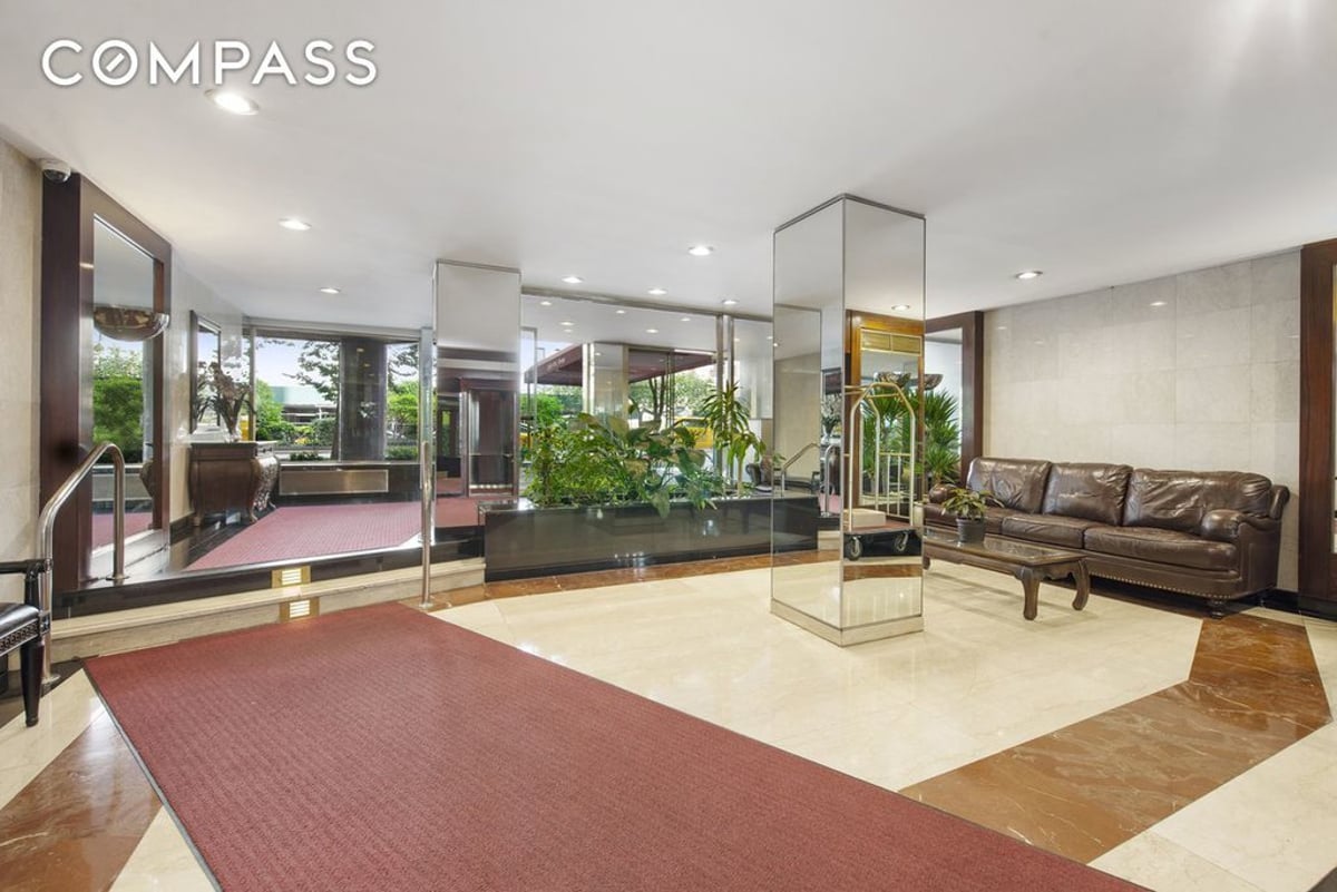 Photo for 80 Park Avenue - 80 Park Ave. Condominium in Murray Hill, Manhattan