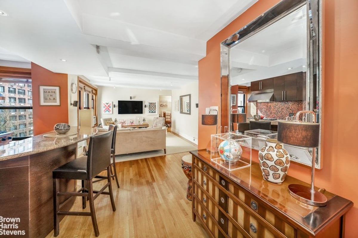 Photo for 319 East 50th Street - 319 East 50th Street Condominium in Turtle Bay, Manhattan