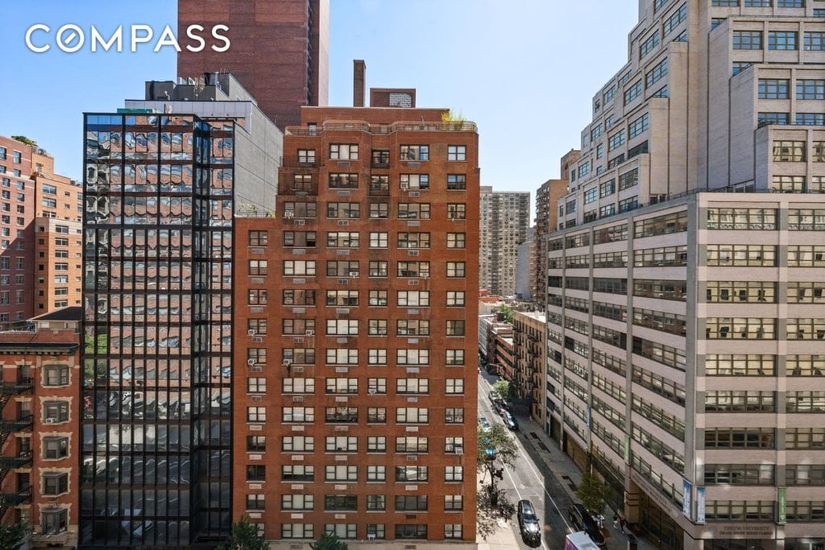 Photo for The Wendhorn - 139 East 33rd Street Cooperative in Murray Hill, Manhattan