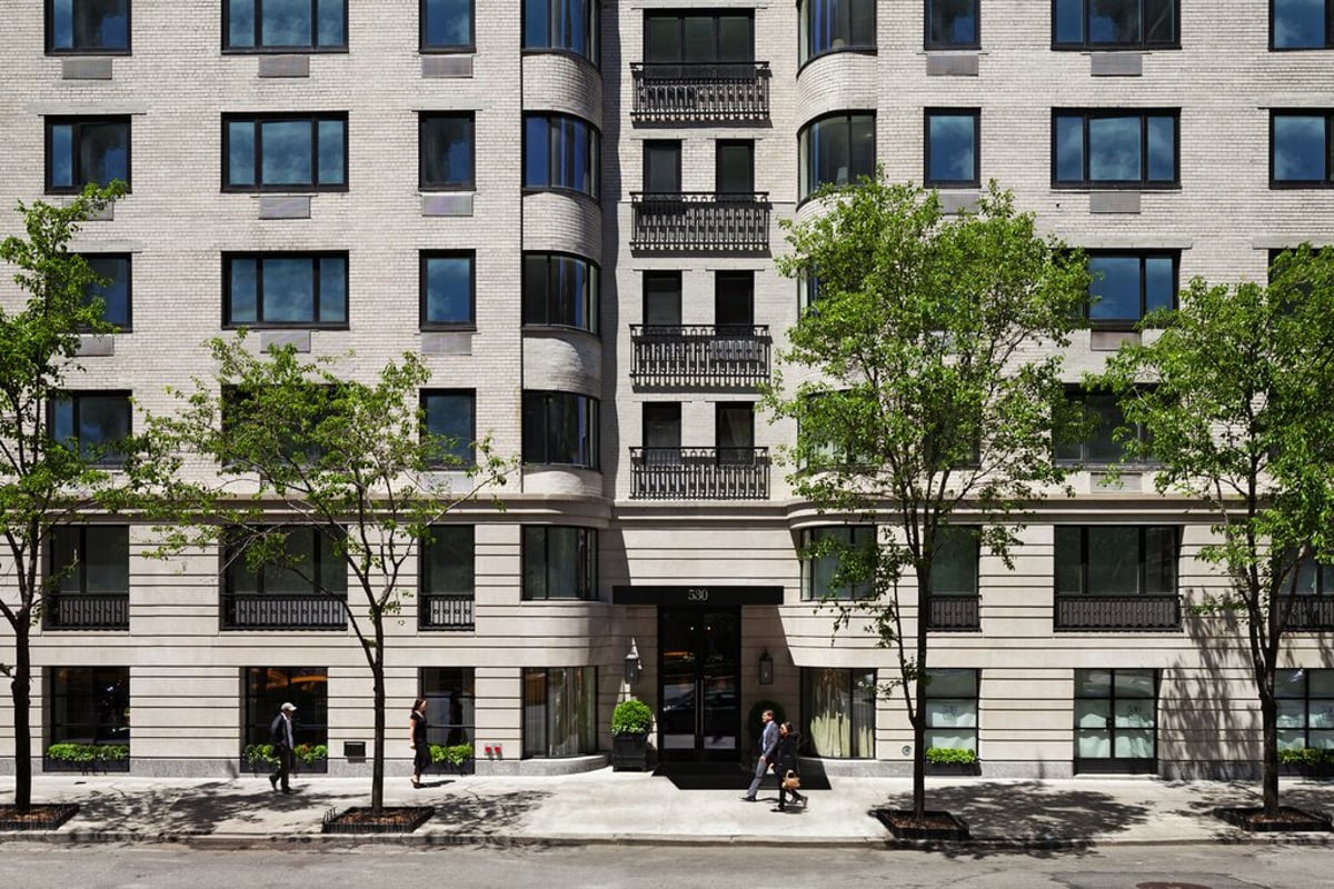 Photo for 530 Park Avenue - 530 Park Avenue Condominium in Upper East Side, Manhattan
