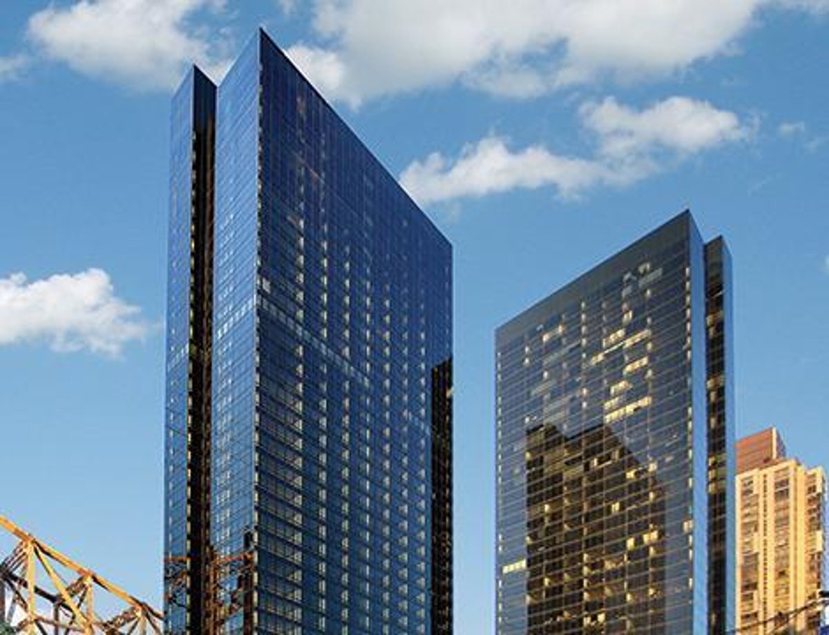 Photo for Two Sutton Place North - 1113 York Avenue Rental Building in Lenox Hill, Manhattan