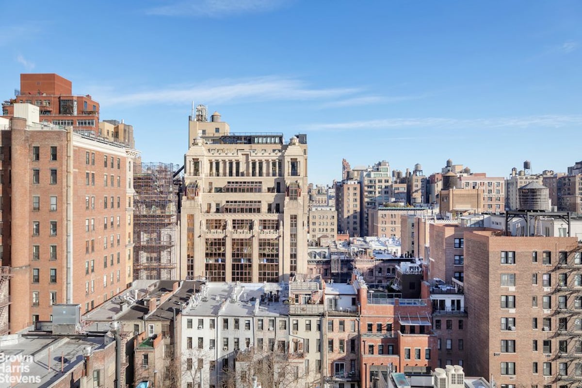 Photo for Lincoln Spencer Apartments - 140 West 69th Street Cooperative in Upper West Side, Manhattan