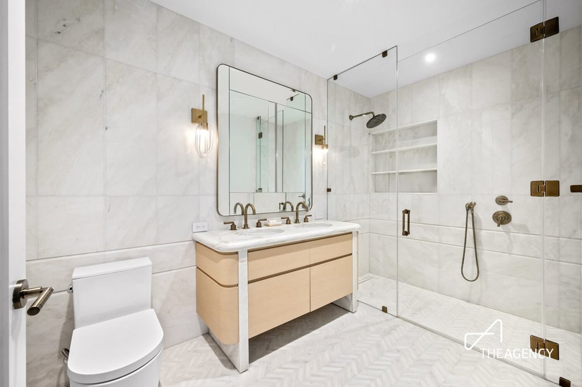 Photo for 2505 BROADWAY - 2505 Broadway Condominium in Upper West Side, Manhattan