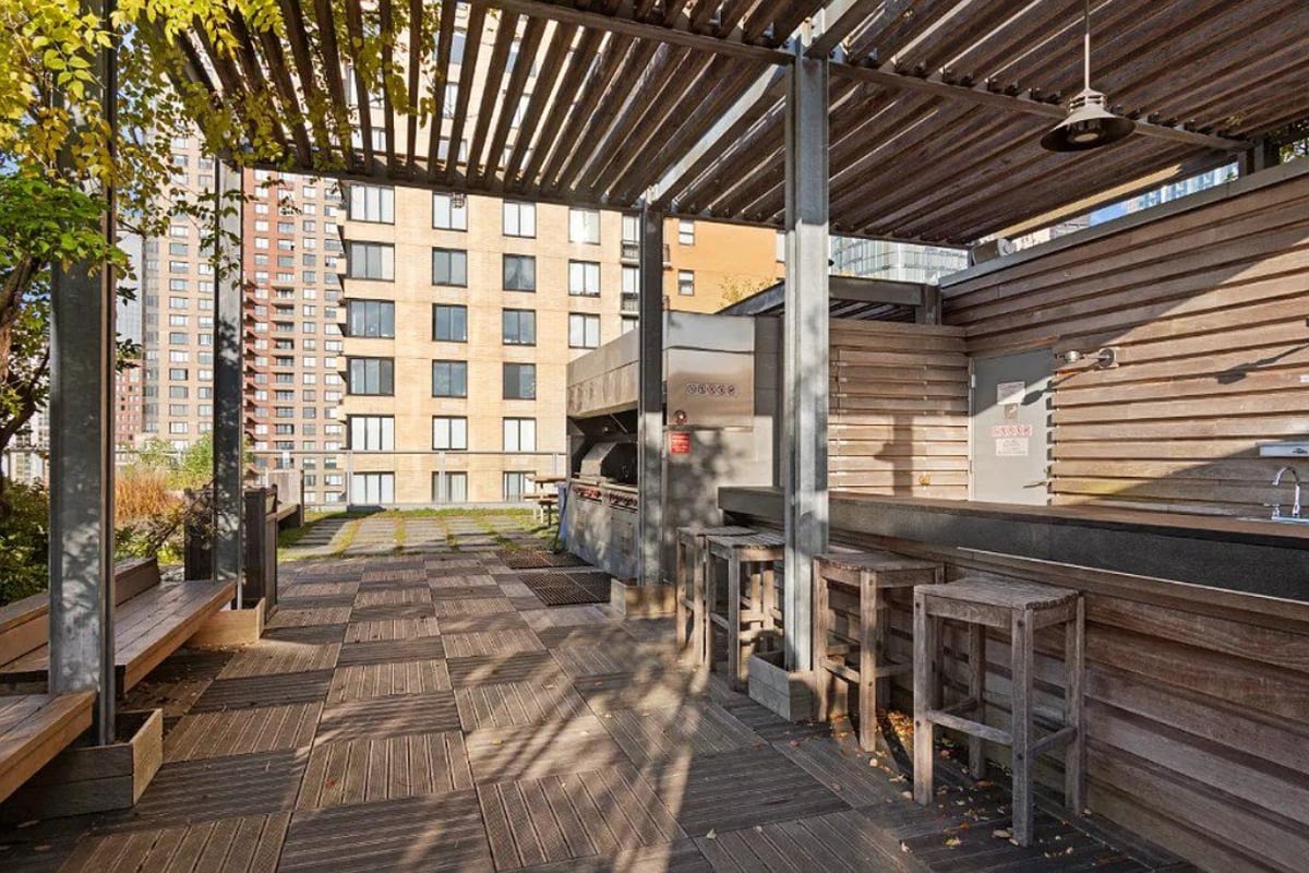 Photo for The Visionaire - 70 Little West Street Condominium in Battery Park City, Manhattan