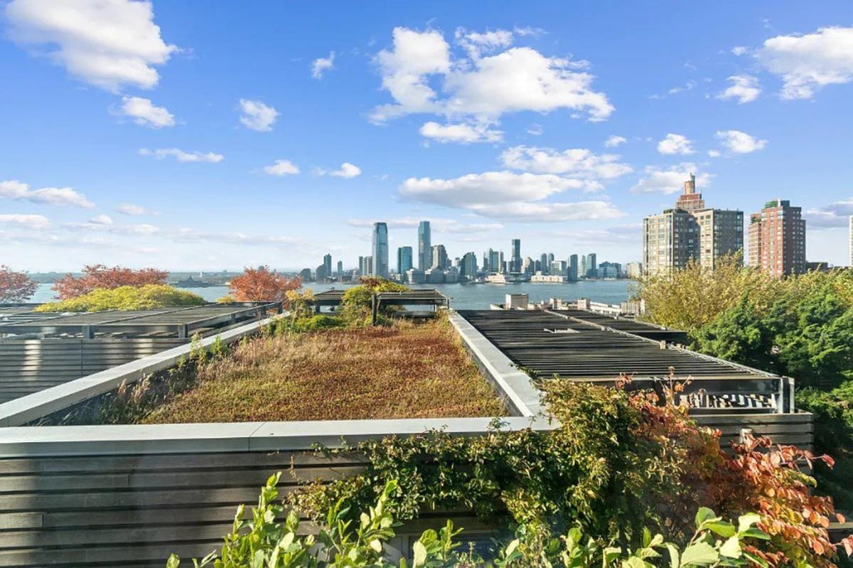 Photo for The Visionaire - 70 Little West Street Condominium in Battery Park City, Manhattan