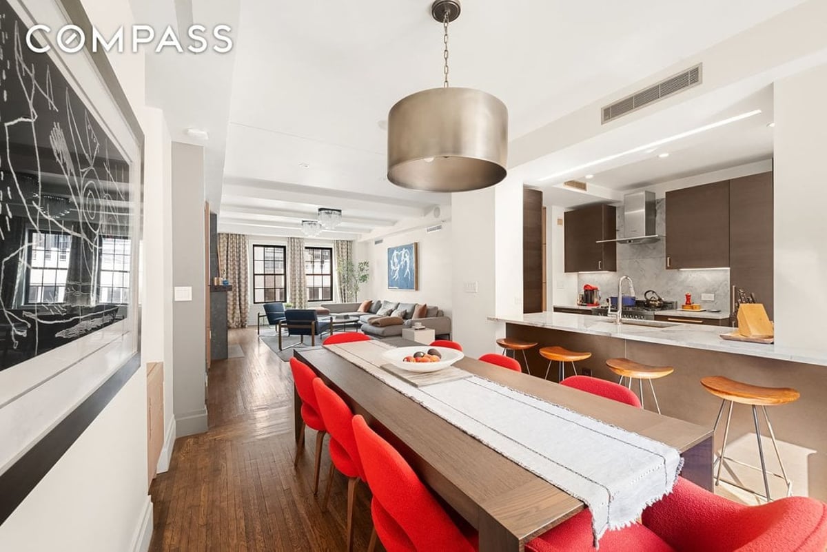 Photo for The Griffon - 77 Park Avenue Condominium in Murray Hill, Manhattan