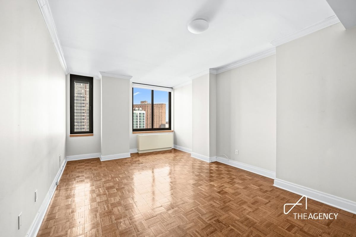 Photo for Century Tower - 400 East 90th Street Condominium in Upper East Side, Manhattan