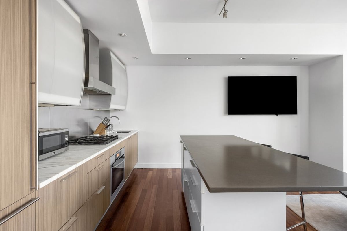 Photo for Zeckendorf Towers - 1 Irving Place Condominium in Union Square, Manhattan