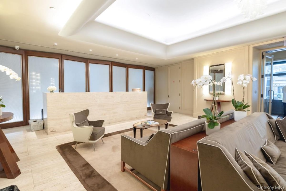 Photo for Cipriani Club Residences - 55 Wall Street Condominium in Financial District, Manhattan