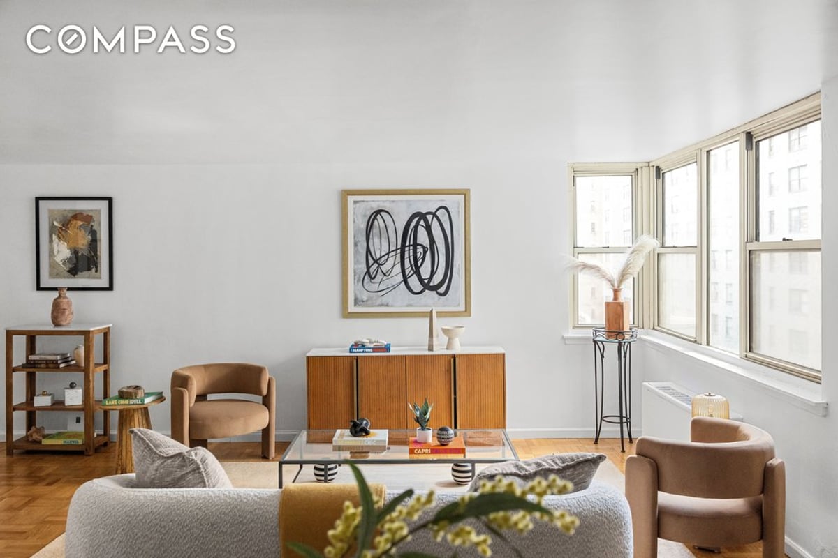 Photo for Blair House - 200 East 58th Street Condominium in Midtown East, Manhattan