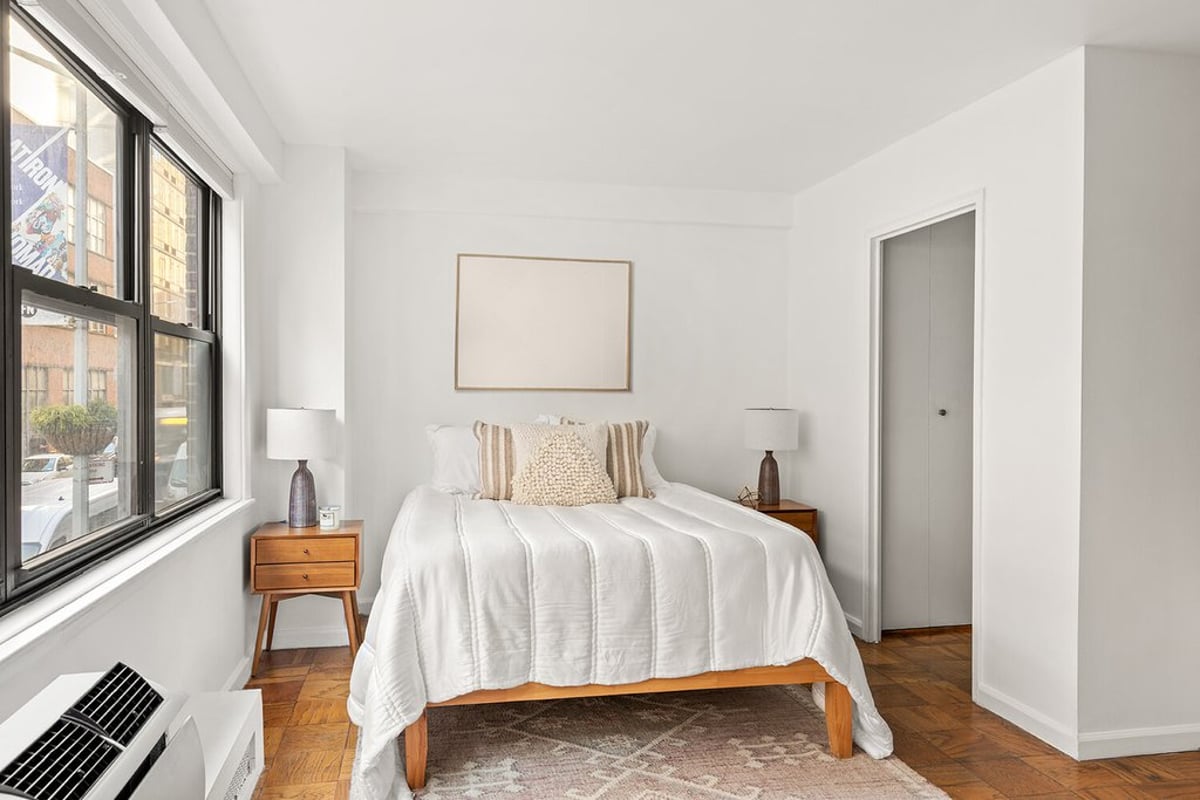 Photo for 330 3rd Avenue - 330 Third Avenue Cooperative in Gramercy Park, Manhattan