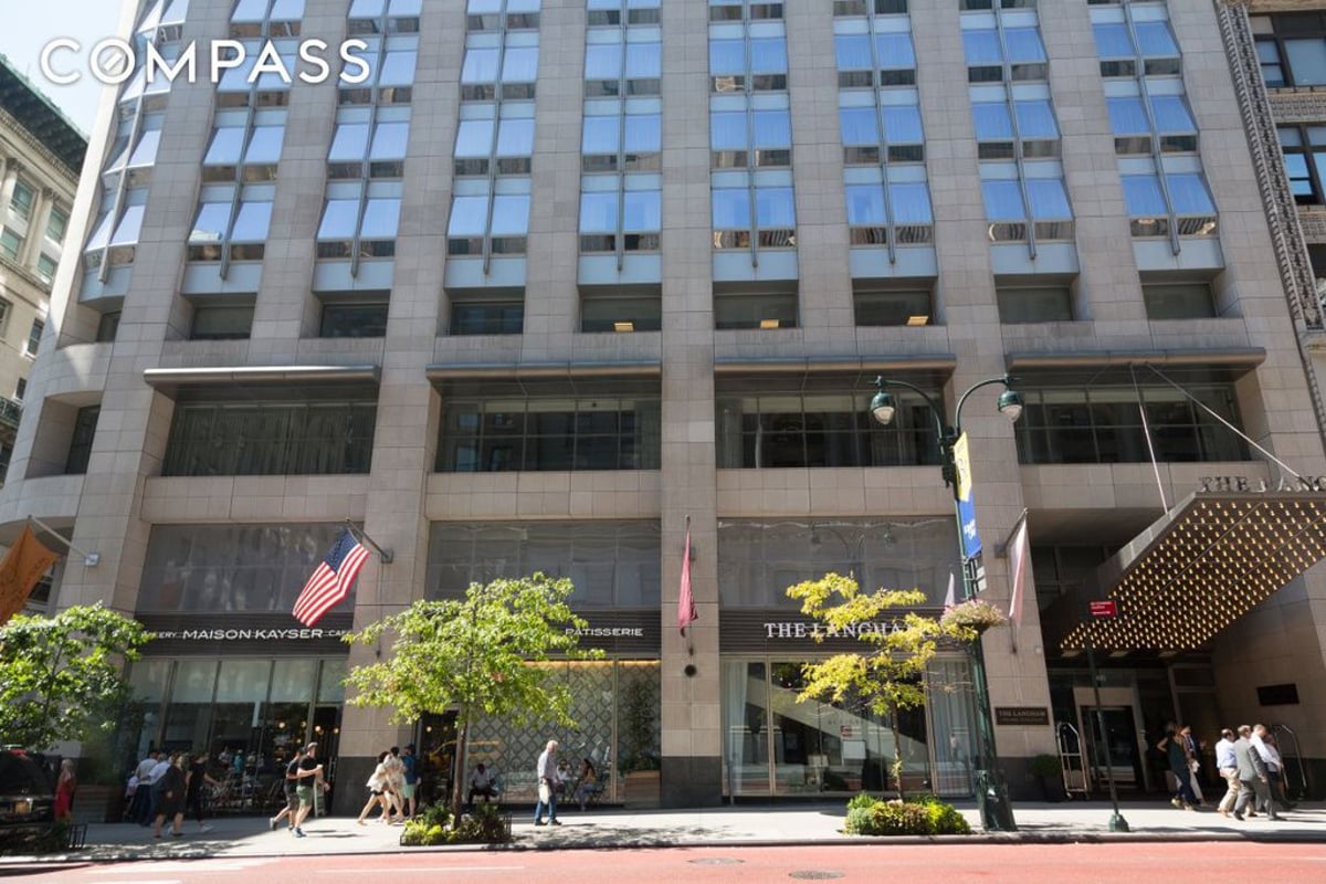 Photo for The Residences at 400 Fifth Avenue - 400 Fifth Avenue Condominium in Murray Hill, Manhattan