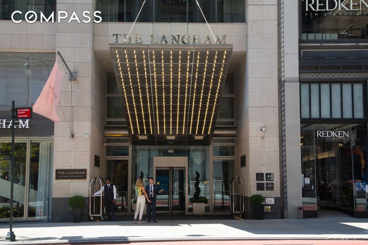 Photo for The Residences at 400 Fifth Avenue - 400 Fifth Avenue Condominium in Murray Hill, Manhattan