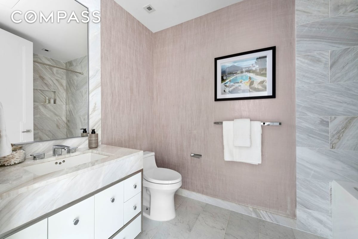 Photo for The Centrale - 138 East 50th Street Condominium in Turtle Bay, Manhattan