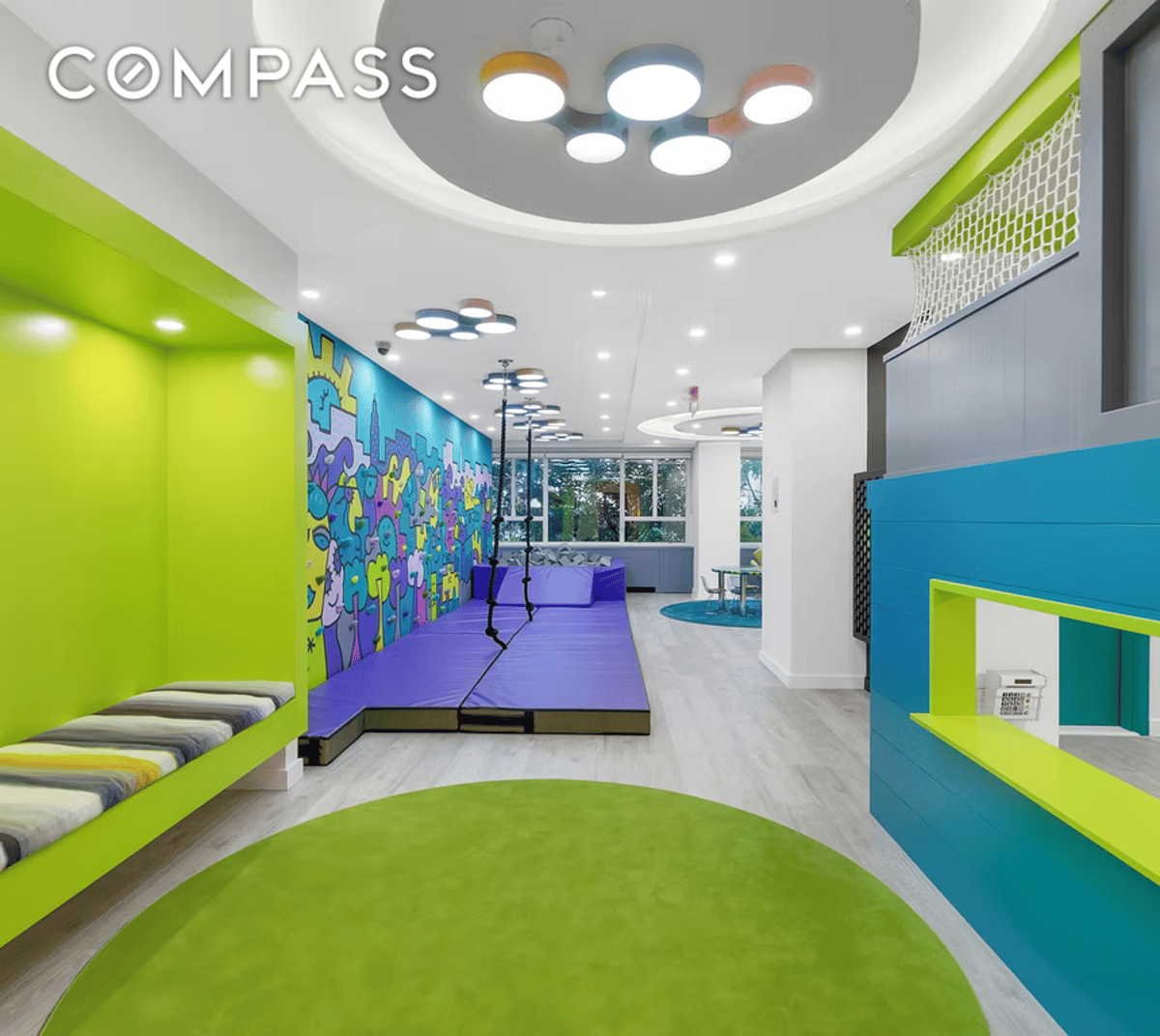 Photo for Manhattan House - 200 East 66th Street Condominium in Upper East Side, Manhattan