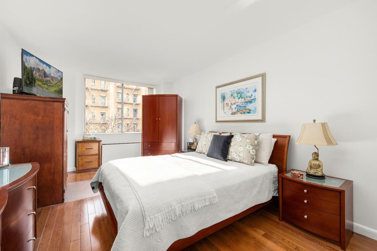 Photo for Asten House - 515 East 79th Street Cooperative in Upper East Side, Manhattan