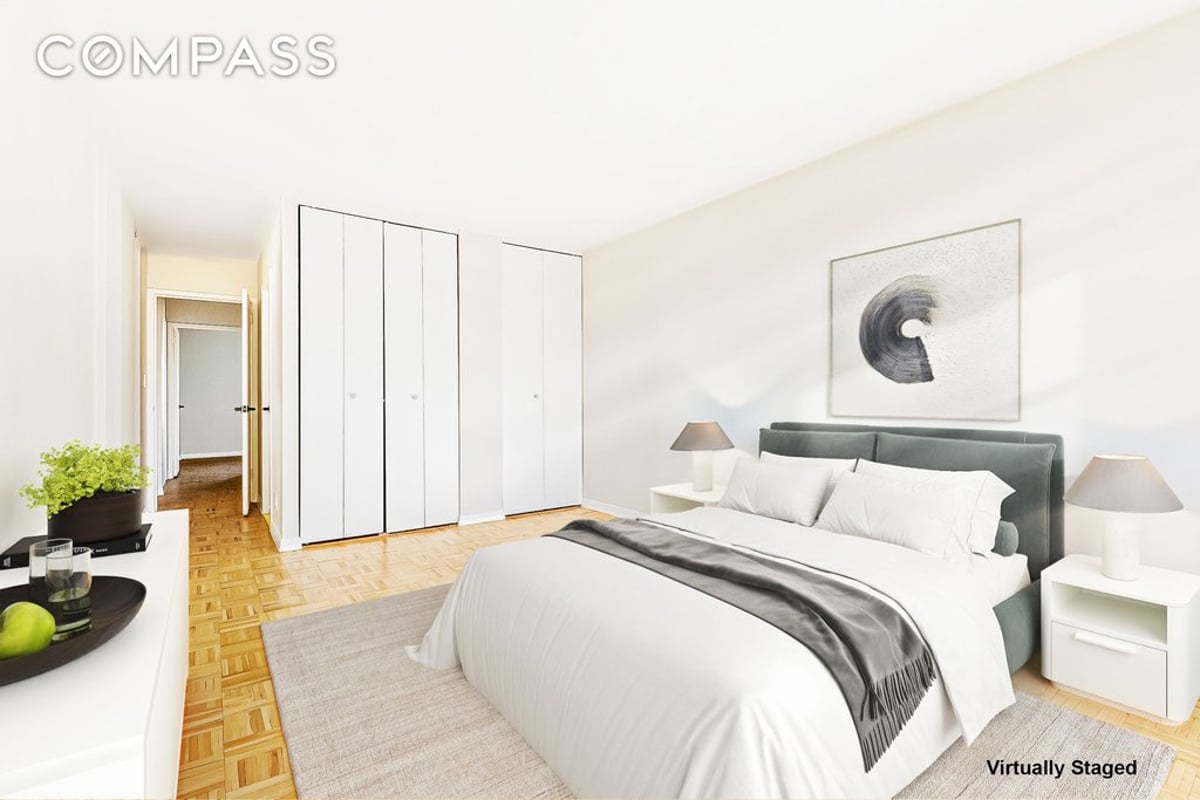 Photo for Island House - 555 Main Street Condominium in Roosevelt Island, Manhattan